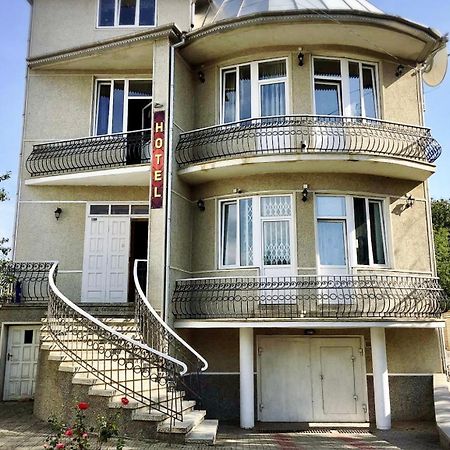 Mini-Hotel Sakvoyage Czerniowce Zewnętrze zdjęcie