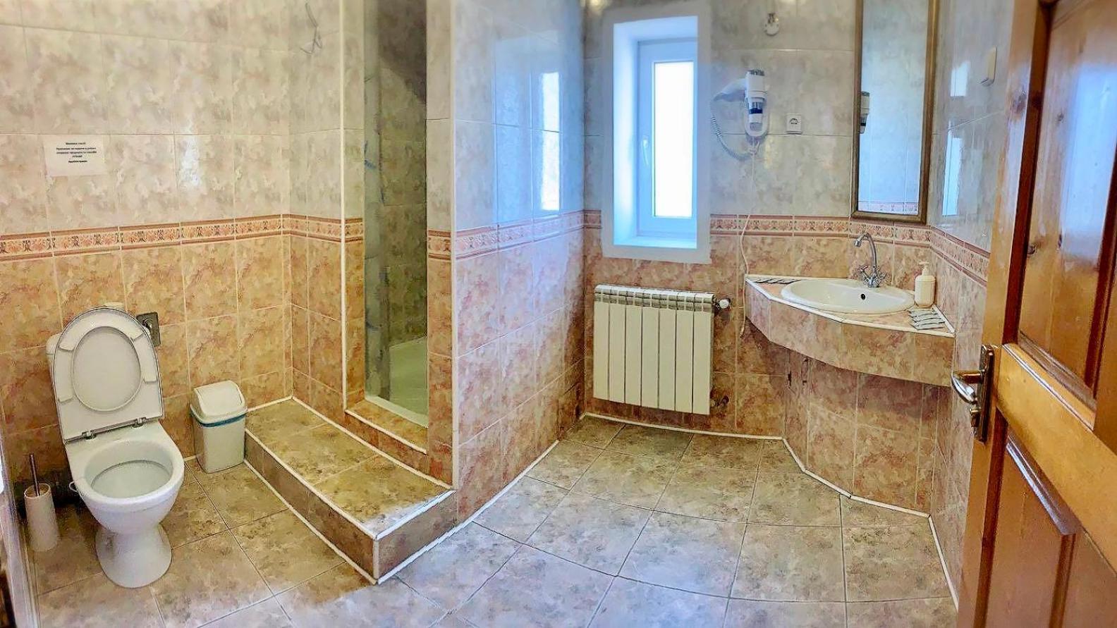 Mini-Hotel Sakvoyage Czerniowce Zewnętrze zdjęcie