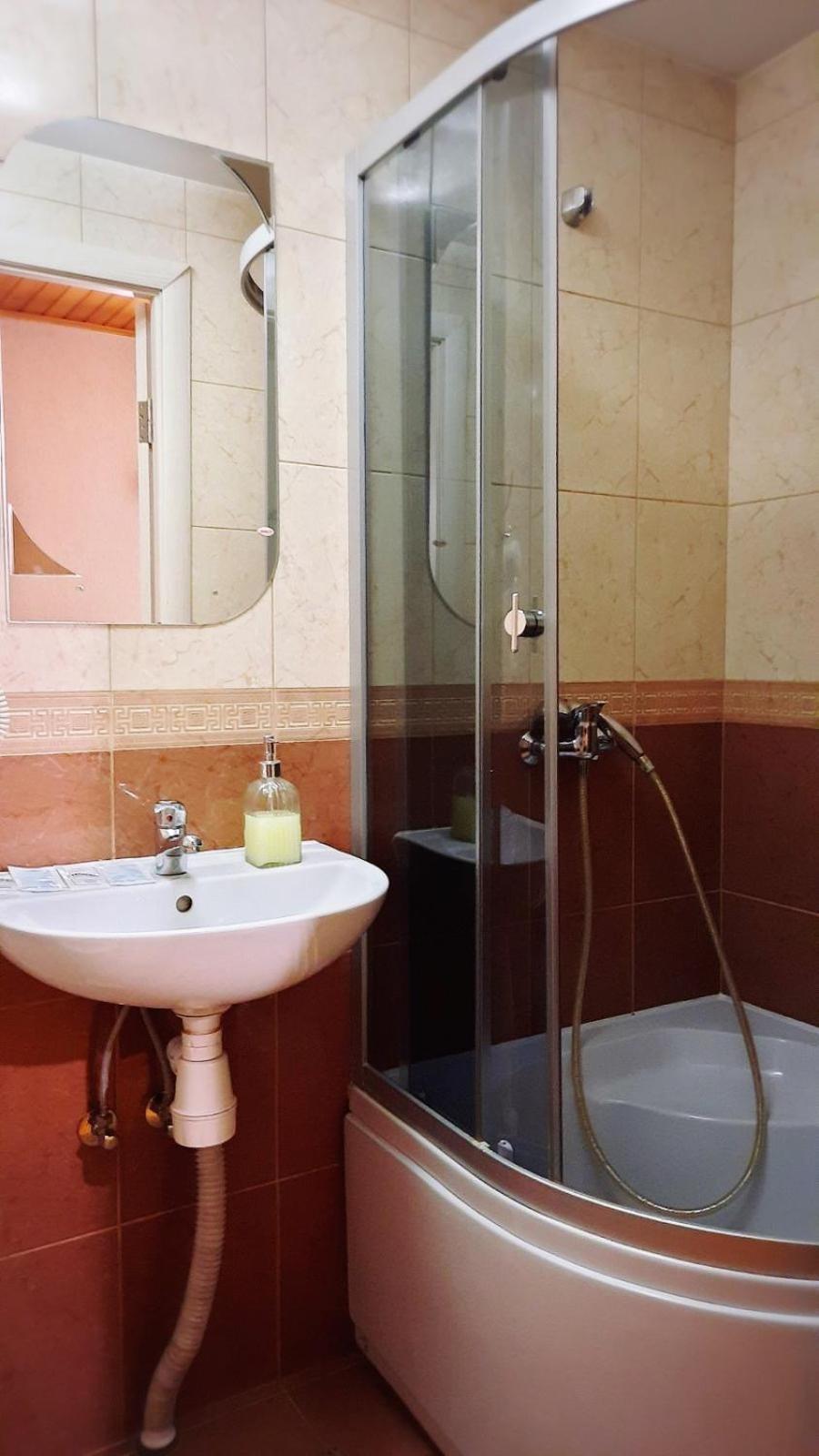 Mini-Hotel Sakvoyage Czerniowce Zewnętrze zdjęcie